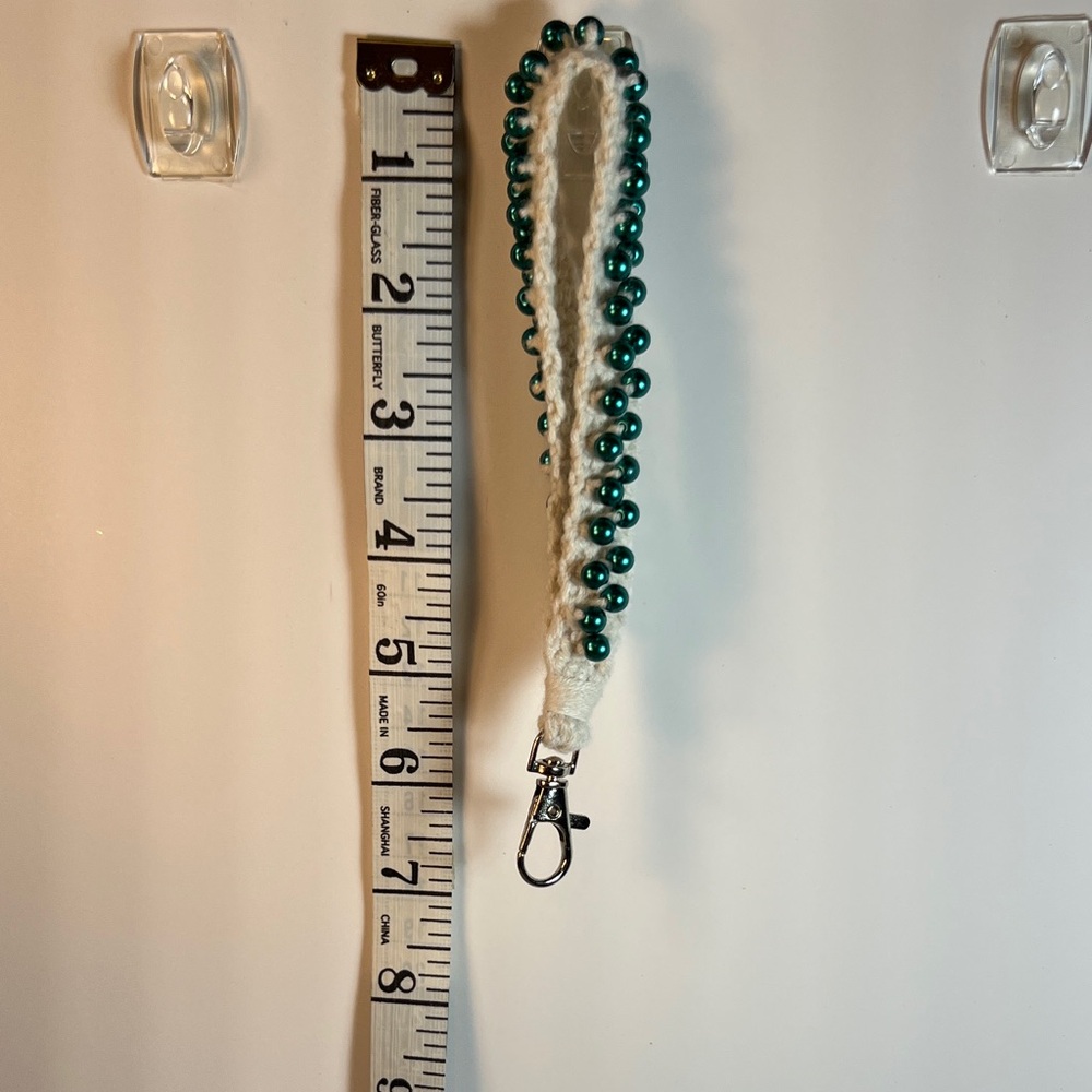 Green and White Spiral Beaded Key Holder
